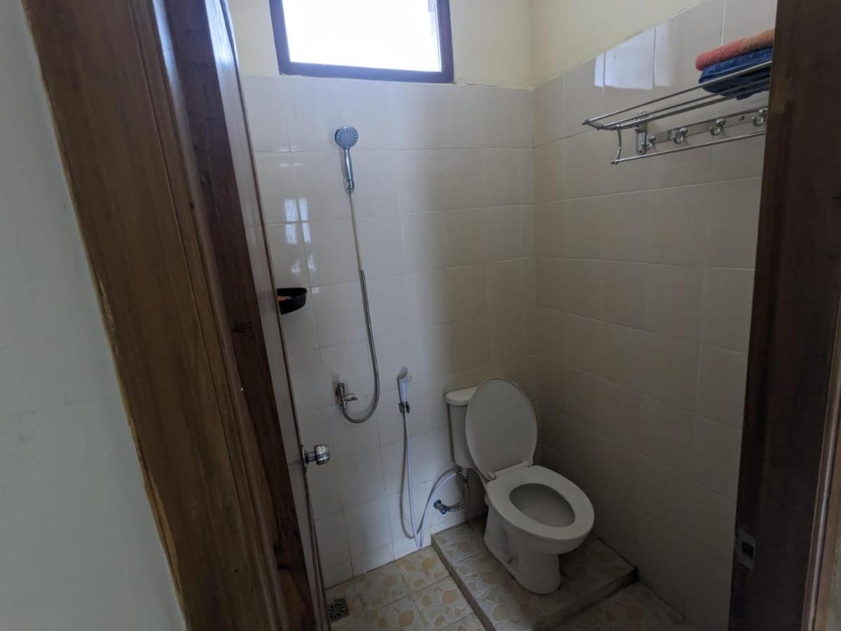 Rumah Pagar Merah Homestay Yogyakarta Exterior photo